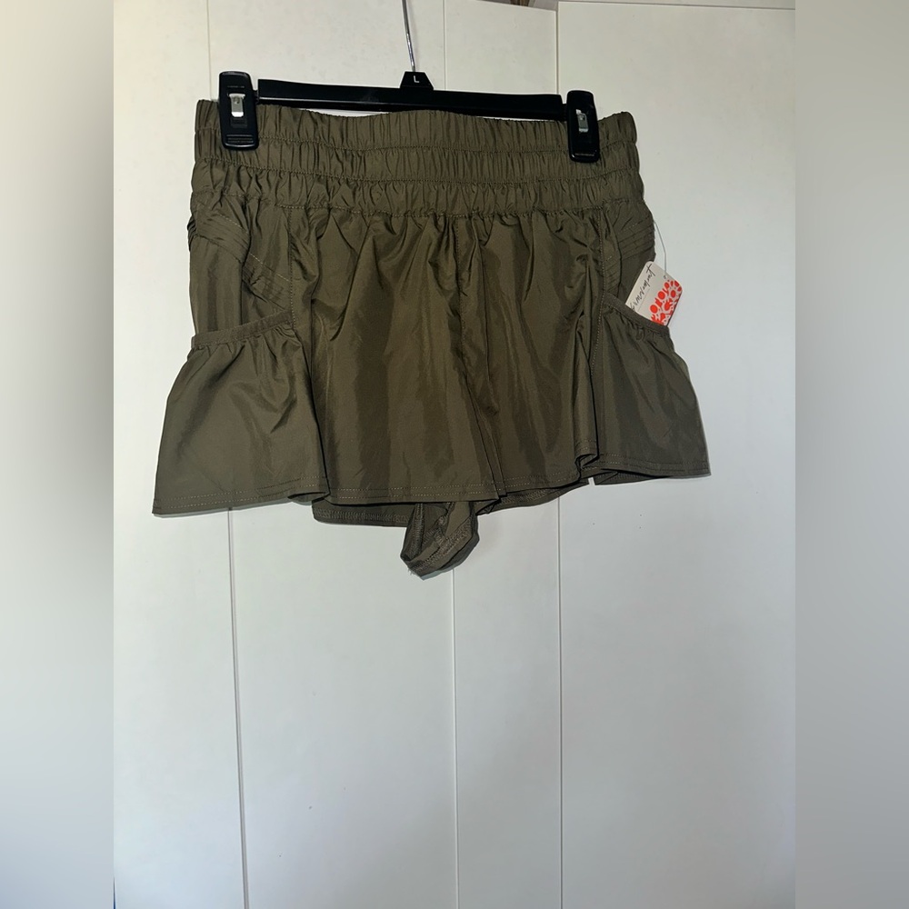 NWT Free People Movement Get Your Flirt On Shorts In Dark Olive - Picture 5 of 8